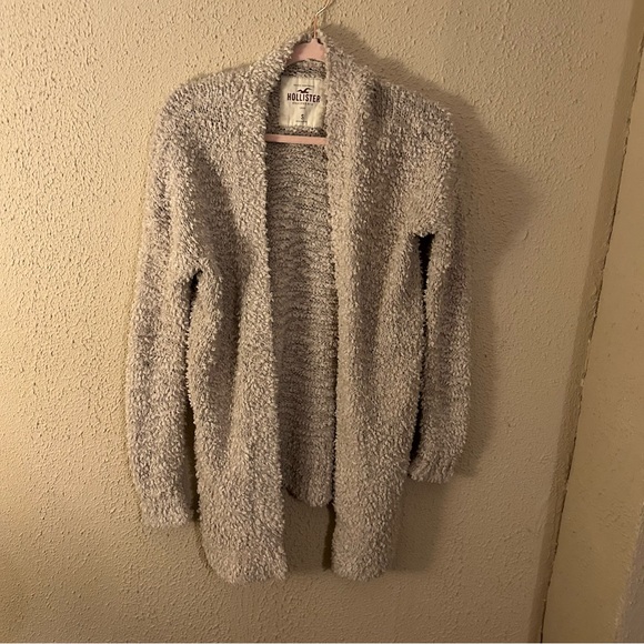 Hollister Chenille Boho Cream Tan Slouchy Sweater 70's Size S Cardigan - Picture 1 of 10